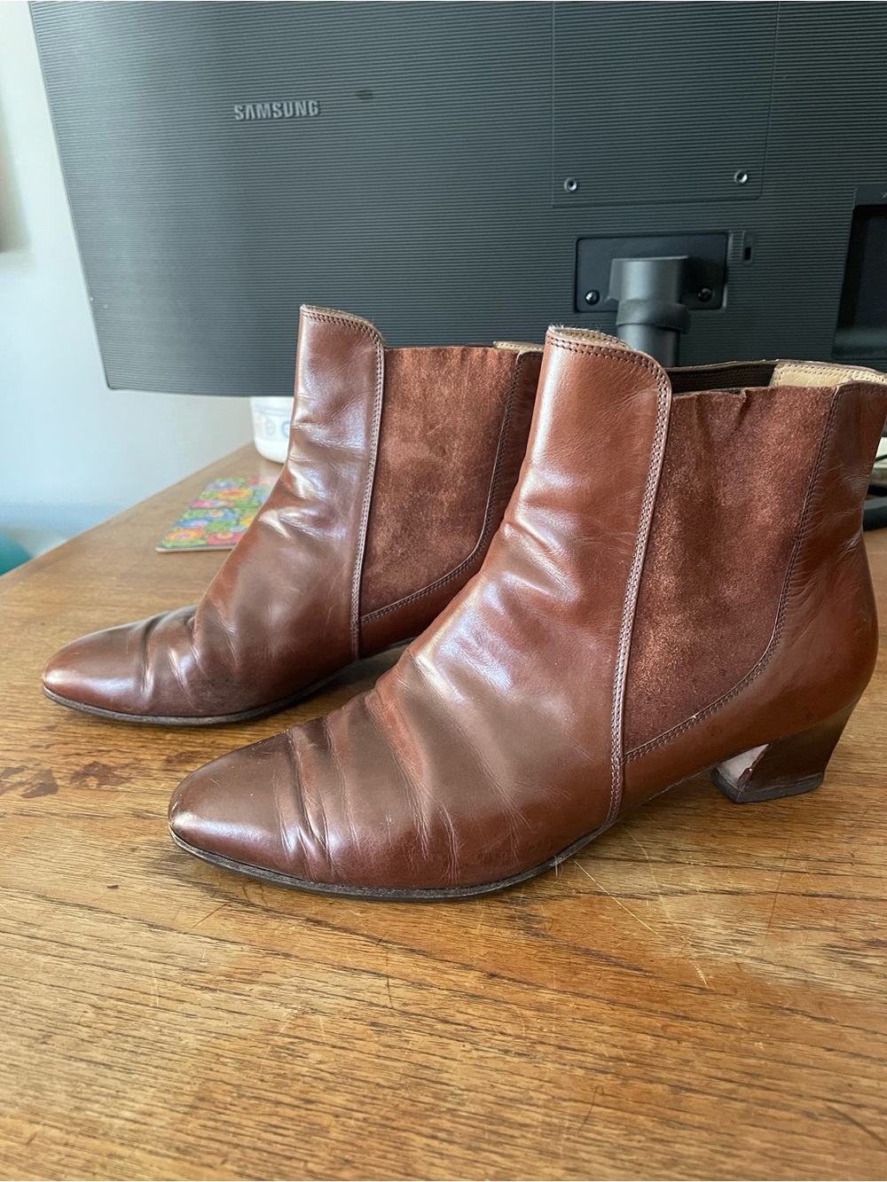 Ferragamo Italy brown classic bootie